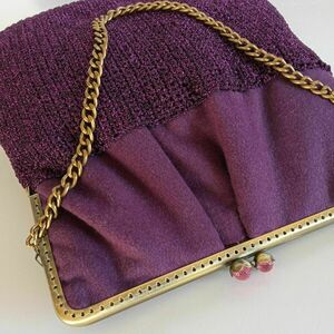 Γυναικεία τσάντα χειρός clutch vintage μωβ χειροποίητη από ύφασμα και νήμα με πλαίσιο και αλυσίδα μπρονζέ αντικέ - ύφασμα, νήμα, clutch, χειρός, βραδινές - 4