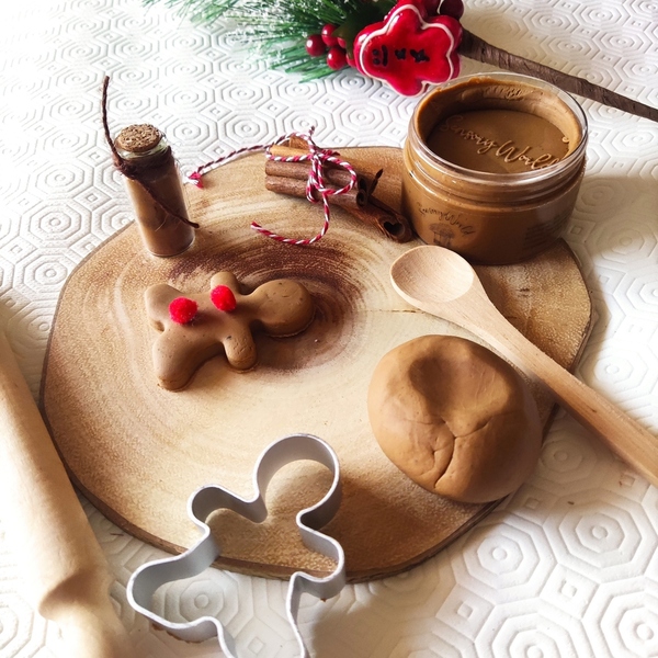 Gingerbread Cookie σετ παιχνιδιού με μυρωδάτο ζυμαράκι, για πολυαισθητηριακή εμπειρία - 4