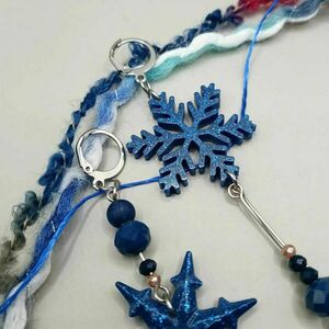 Χριστουγεννιάτικα σκουλαρίκια από υγρό γυαλί και ημιπολύτιμες χάντρες σε σχήμα χιονονιφάδας - μπλε - γυαλί, ατσάλι, boho, χιονονιφάδα, χριστουγεννιάτικα δώρα - 4