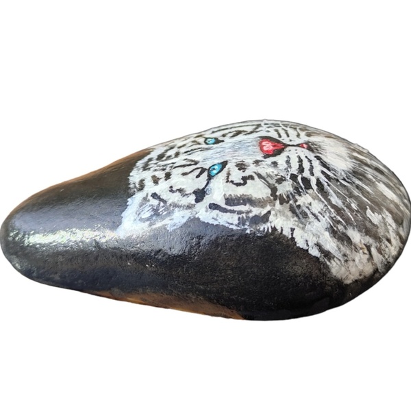 Λευκή τίγρης ζωγραφισμένη στο χέρι σε διακοσμητική πέτρα 10χ7 εκ. - ζωγραφισμένα στο χέρι, πέτρα, διακοσμητικές πέτρες, ζωάκια - 4