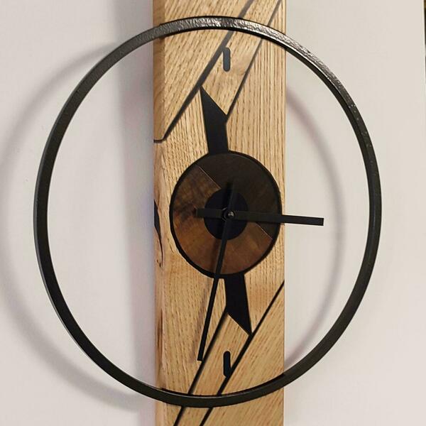 Ρολόι τοίχου "Orbit" κατασκευασμένο από μέταλλο και ξύλο και υγρό γυαλι. - ξύλο, τοίχου, χειροποίητα, διακοσμητικά - 3