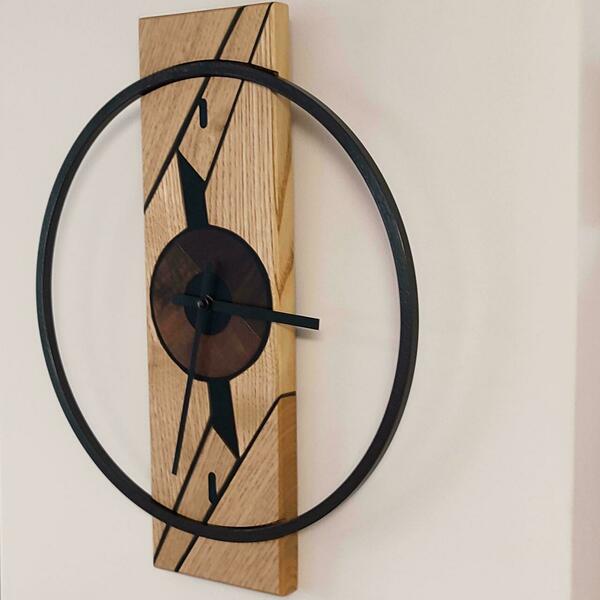 Ρολόι τοίχου "Orbit" κατασκευασμένο από μέταλλο και ξύλο και υγρό γυαλι. - ξύλο, τοίχου, χειροποίητα, διακοσμητικά - 4