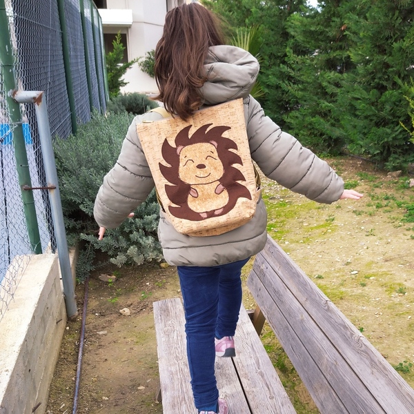 Παιδική τσάντα πλάτης Σκατζόχοιρος, από φελλό. Anifantou - πλάτης, all day, φελλός, τσαντάκια - 2
