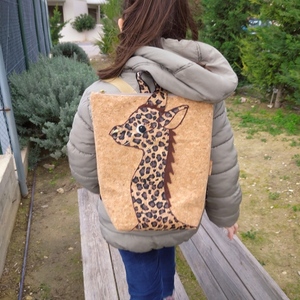 Παιδική τσάντα πλάτης Καμηλοπάρδαλη, από φελλό. Anifantou - πλάτης, all day, φελλός, τσαντάκια - 3