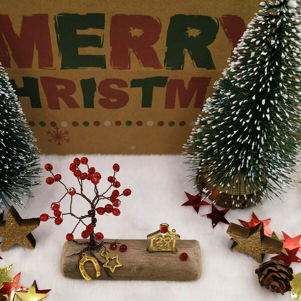 Γούρι 2023 - Δέντρο ζωής από σύρμα σε ξύλο θαλάσσης με κόκκινες χάντρες - χρυσές λεπτομέρειες - ξύλο, χριστουγεννιάτικα δώρα, γούρια, δέντρο - 4