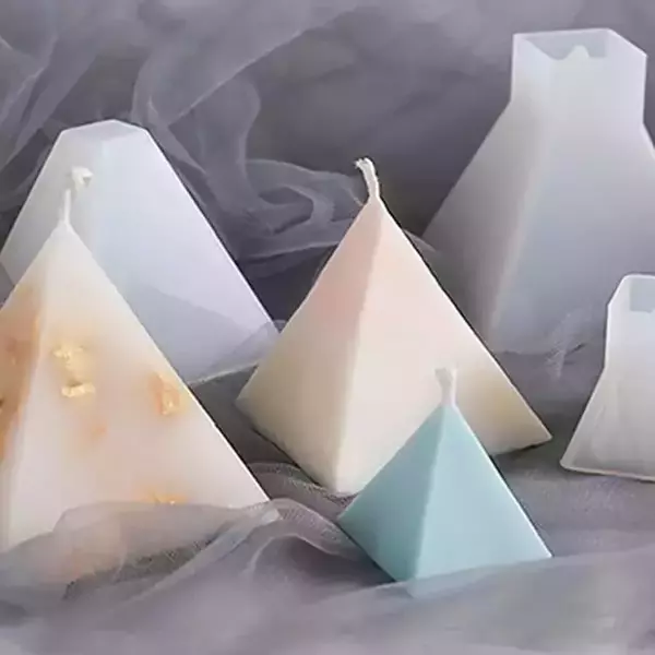 Χειροποίητο κερί σε σχήμα πυραμίδας - αρωματικά κεριά