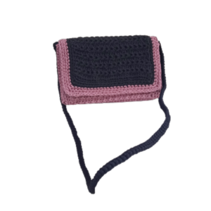 Πλεκτό τσαντάκι σε μαύρο - ροζ χρώμα - νήμα, ώμου, πλεκτές τσάντες, βραδινές, μικρές