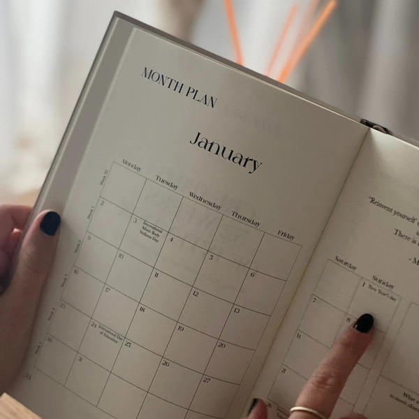 11+1 Modern Months | daily planner 2023 | Beige Hardcover - ημερολόγια - 3