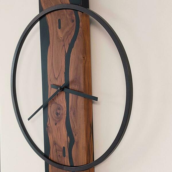 Ρολόι τοίχου"Gaia"κατασκευασμένο από μέταλλο,ξύλο και υγρό γυαλί. - ξύλο, τοίχου, χειροποίητα, ξύλινα διακοσμητικά - 4