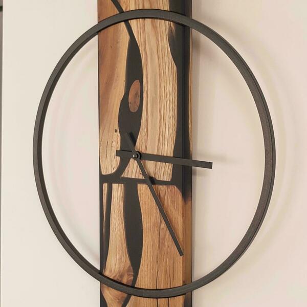 Ρολόι τοίχου"Kirki" κατασκευασμένο από μέταλλο, ξύλο και υγρό γυαλί. - ξύλο, τοίχου, χειροποίητα, ξύλινα διακοσμητικά - 4