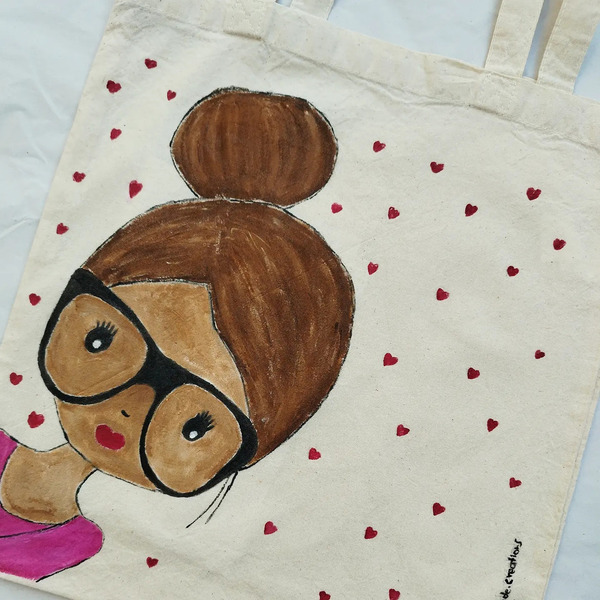 Tote bag ζωγραφίσμενη στο χέρι ❤️ Girl in love - ύφασμα, ώμου, all day, tote, πάνινες τσάντες - 2