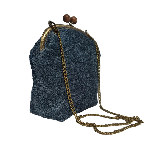 Χειροποίητη τσάντα χειρός με μεταλλικό πλαίσιο και ξύλινη λεπτομέρεια στο κούμπωμα - ύφασμα, clutch, ώμου, all day, πάνινες τσάντες