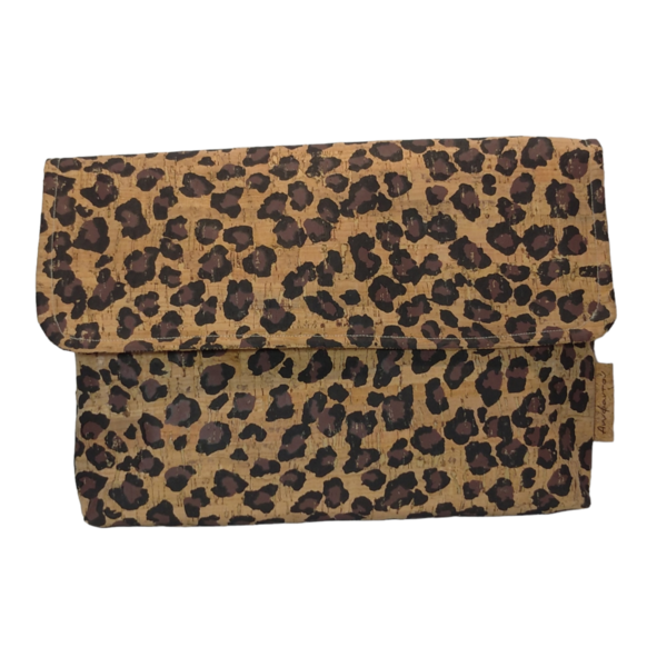 Γυναικεία τσάντα, φάκελος γυναικείος, από φελλό Leopard με παραλληλόγραμμο καπάκι. Anifantou - animal print, φάκελοι, φελλός, χειρός, βραδινές - 2