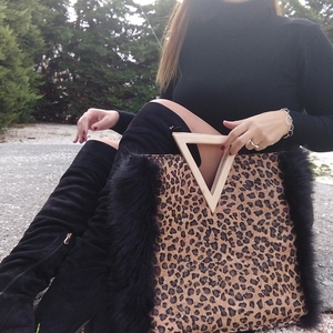 Γυναικεία τσάντα από φελλό Leopard, οικολογική γούνα & ξύλινο χερούλι. Anifantou - animal print, μεγάλες, all day, φελλός, χειρός - 2
