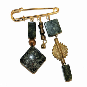 Καρφίτσα παραμάνα, πράσινος ίασπης, χειροποίητη μπρούτζινη ινδική χάντρα-ραβδώσεις - ημιπολύτιμες πέτρες, χάντρες, μπρούντζος