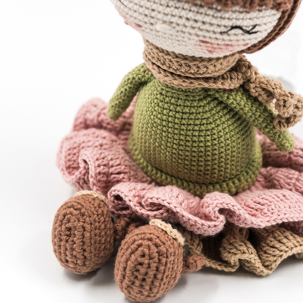 ΤΖΕΣΙΚΑ χειροποίητη πλεκτή κούκλα amigurumi, ύψους 30 εκ. - crochet, χειροποίητα, λούτρινα, amigurumi, 100% βαμβακερό - 2