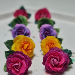 Χειροποίητα καρφωτά μικρά σκουλαρίκια τριαντάφυλλα απο πολυμερικό πηλό και ατσάλινο καρφάκι | stud λουλούδια floral ανοιξιάτικο μοναδικό μπλε κόκκινο λευκό ροζ κιτρινο - πηλός, λουλούδι, καρφωτά, boho, φθηνά