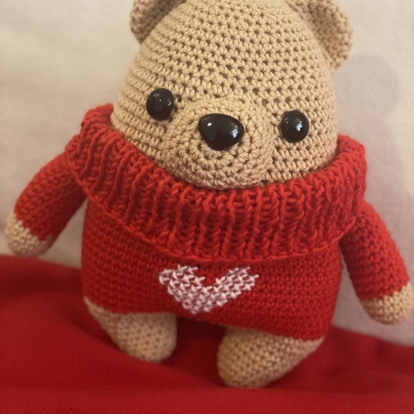 Αρκουδάκι με πουλόβερ - λούτρινα, amigurumi