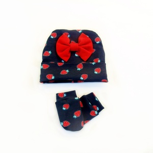Βρεφικό σετ σκουφάκι με γάντια για κορίτσι μπλε σκούρο με φράουλες και φιόγκο κόκκινο - κορίτσι, σκουφάκια, βρεφικά ρούχα