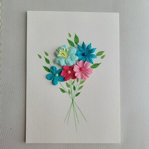 Ευχετήρια κάρτα με χάρτινα λουλούδια και λεπτομέρειες ζωγραφισμένες στο χέρι - 2 - ζωγραφισμένα στο χέρι, χαρτί, λουλούδια, ευχετήριες κάρτες - 4