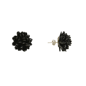 Μαυρα cluster γυναικεία χειροποίητα σκουλαρίκια από καρπούς tagua - αλπακάς, λουλούδι, καρφωτά, μικρά, καρφάκι