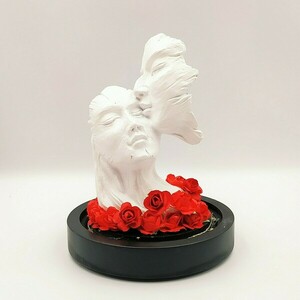 Διακοσμητική γυάλα με ερωτευμένο ζευγάρι και τριαντάφυλλα - ξύλο, γυαλί, ρητίνη, διακοσμητικά, αγ. βαλεντίνου - 3