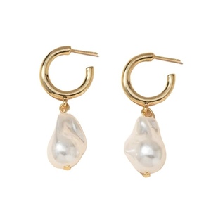Κρεμαστές περλες - Earrings of pearl - επιχρυσωμένα, κρίκοι, ατσάλι, πέρλες, με κλιπ