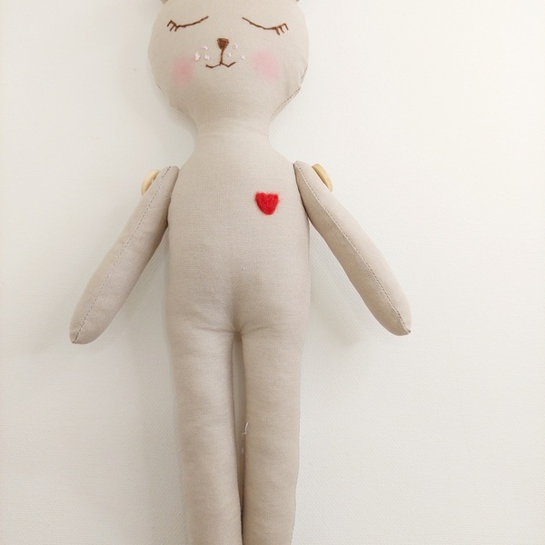 Υφασμάτινη κούκλα ζωάκι red heart bear 33εκ. με φόρεμα apple - λούτρινα - 2