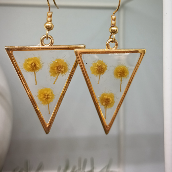 Triangle earrings with Mimoza - γυαλί, ορείχαλκος, λουλούδι, μικρά, κρεμαστά - 3