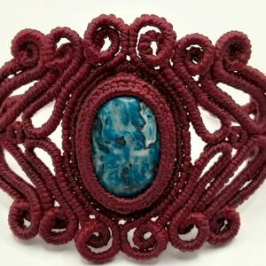 Red Passion Bracelet - ημιπολύτιμες πέτρες, μακραμέ, boho, χεριού, αυξομειούμενα - 3