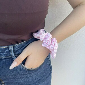 Rosieline |Handmade cotton scrunchie - ύφασμα, χειροποίητα, λαστιχάκια μαλλιών, φθηνά, 100% βαμβακερό