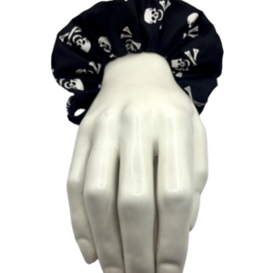 Υφασμάτινο λαστιχάκι scrunchie white skulls (medium) μεσαίου μεγέθους - ύφασμα, κορίτσι, για τα μαλλιά, λαστιχάκια μαλλιών - 4