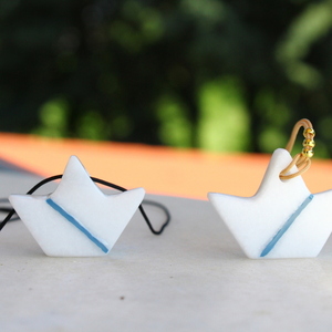 Κρεμαστό λευκό βάρκα με μάτι από Ελληνικό μάρμαρο - ημιπολύτιμες πέτρες, μάτι, μαμά, layering, οικογένεια - 2