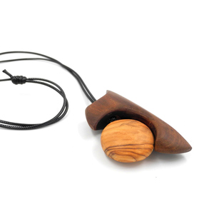 Γυναικείο χειροποίητο κολιέ, μοναδικό, απο ξύλο ελιάς και αμυγδάλου 6,5 x 4 εκ. - statement, ξύλο - 2
