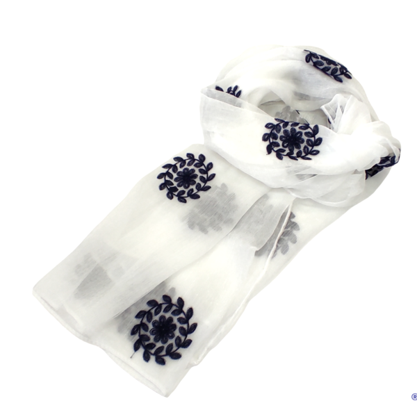 Φουλάρι εσάρπα λευκό με κέντημα μπλε λουλούδια - γυναικεία, δώρο, λουλούδια, εσάρπες, φουλάρια - 4