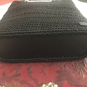 Τσάντα πλεκτή μαύρη με κοκκάλινα χερουλια - νήμα, all day, χειρός, πλεκτές τσάντες - 2