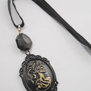 Μενταγιόν με cameo και χάντρες Gothic Lolita pendant - βελούδο, χάντρες, μενταγιόν