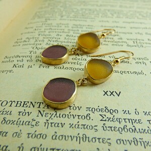 "Multi Colour Seaglass earrings" - Xειροποίητα επίχρυσα 18κ ματ σκουλαρίκια με φυσικά κίτρινα - ροζ γυαλάκια της θάλασσας! - γυαλί, επιχρυσωμένα, γάντζος, αυξομειούμενα - 4