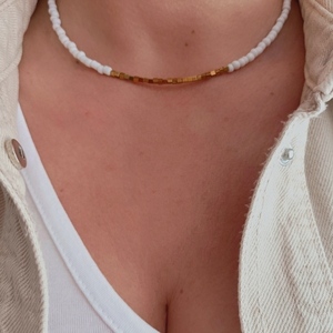 White necklace - επιχρυσωμένα, τσόκερ, χάντρες, κοντά, ατσάλι - 2