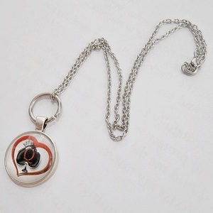 Κολιέ με γυαλί και μεταλλικά στοιχεία Ace of Spades Queen pendant - γυαλί, καρδιά, μεταλλικά στοιχεία, μενταγιόν