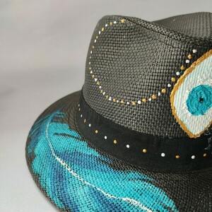 -Blue Feathers -Ψάθινο καπέλο ζωγραφισμένο - ύφασμα, ψάθινα - 2