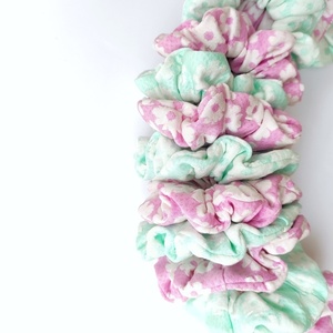 Φλοραλ scrunchie σε ροζ απόχρωση - ύφασμα, χειροποίητα, λουλουδάτο, λαστιχάκια μαλλιών - 4