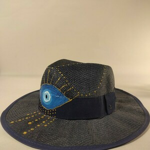 '' THE EVIL EYE HAT ''Καπέλο μπλε από χαρτί ζωγραφισμένο στο χέρι - ύφασμα, ψάθινα - 2