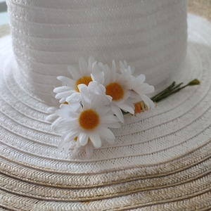 ''ROYAL ASCOT '' Καπέλο λευκό τυπου FLOPPY από χαρτί διακοσμημένο με μαργαρίτες - ύφασμα, ψάθινα - 2