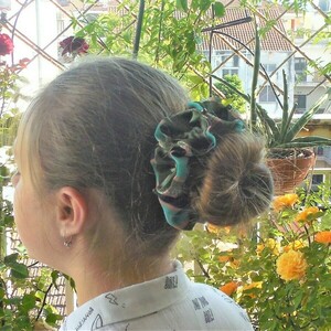 Scrunchie για τελείωμα κότσου μπαλαρίνας._8 - ύφασμα, λαστιχάκια μαλλιών - 2