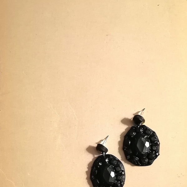 "black glory" handmade embossed earrings (4cm) - πηλός, boho, μεγάλα, καρφάκι - 2