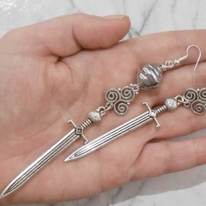 Σκουλαρίκια με charms και χάντρες κρεμαστά Sword Earrings - χάντρες, ατσάλι, κρεμαστά, μεγάλα, γάντζος - 4