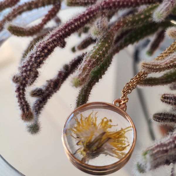 μενταγιόν με αποξηραμένο άνθος πικραλίδα και υγρό γυαλί - λουλούδι, ατσάλι, μενταγιόν - 2