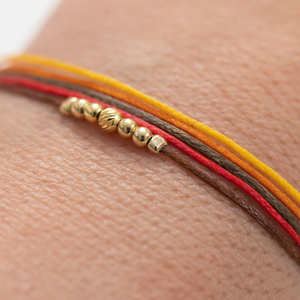 Βραχιόλι γυναικείο χειροποίητο κόκκινο και κίτρινο με χάντρες από ασήμι 925 επιχρυσωμένο - women's string bracelet red and yellow with 925 silver beads gold plated. - νήμα, ασήμι 925, πολύσειρα, χεριού, αυξομειούμενα - 3
