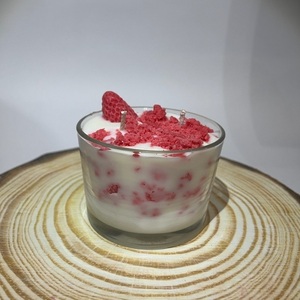‘’Strawberry cheesecake “χειροποιητο αρωματικό κερί σόγιας 300γρ